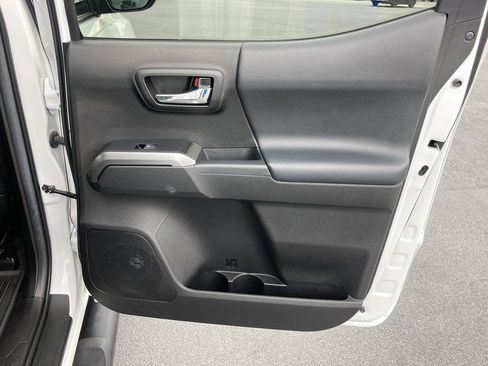 Used 2022 Toyota Tacoma Limited w/ Nightshade Package image 34