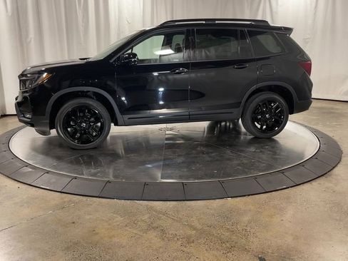 Used 2024 Honda Passport Black Edition image 6