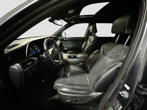 Used 2022 Hyundai Palisade Calligraphy w/ Winter Package image 22