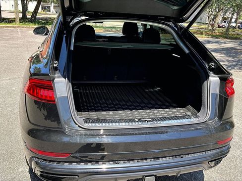 Used 2023 Audi Q8 Premium Plus AWD/4WD image 37