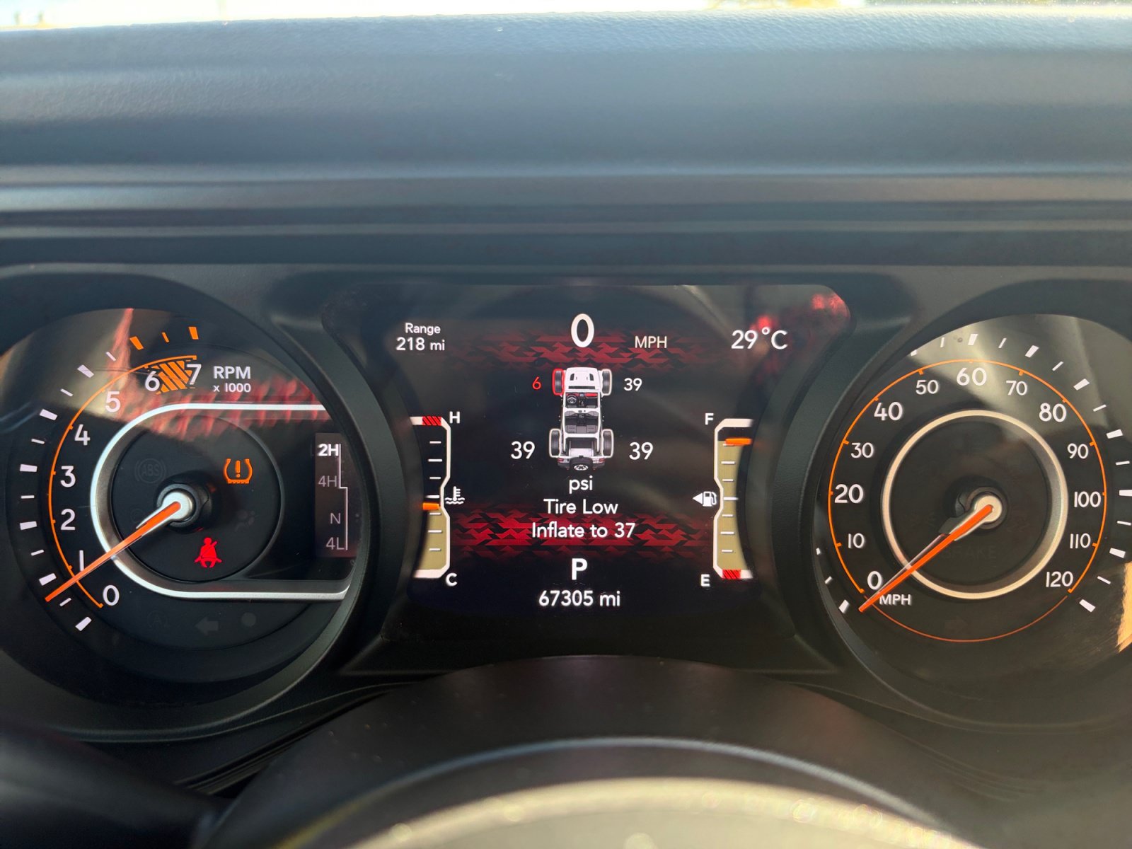 Used 2024 Jeep Wrangler Unlimited Rubicon AWD/4WD image 19