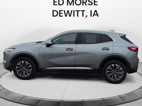 Used 2024 Buick Envision Preferred image 2