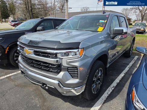 Used 2024 Chevrolet Silverado 1500 LT image 1