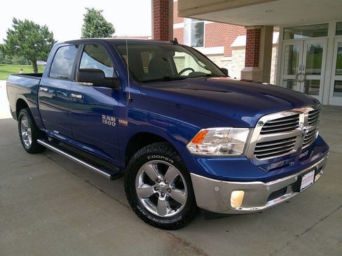 Used 2017 RAM 1500 Big Horn AWD/4WD image 4
