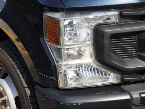Used 2022 Ford F350 XL RWD image 2