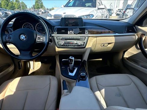 Used 2015 BMW 320i Sedan RWD image 10