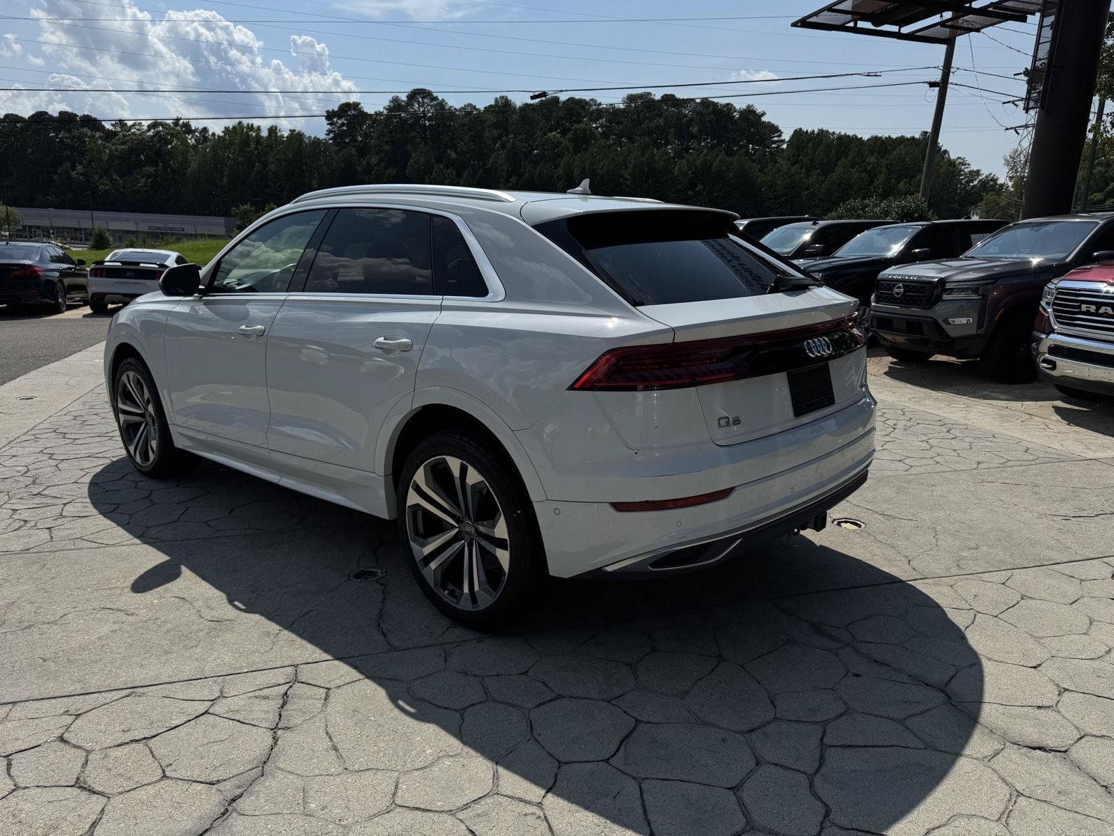 Used 2019 Audi Q8 Prestige w/ Towing Package AWD/4WD image 11