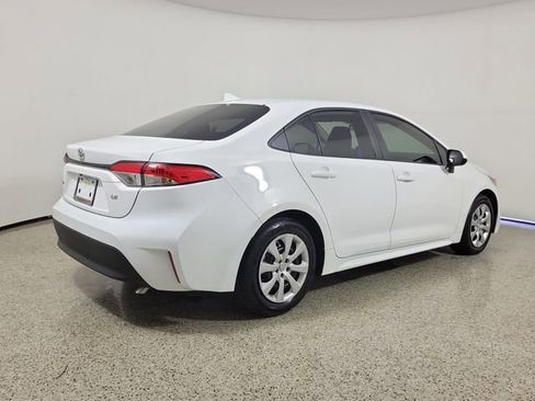 Used 2025 Toyota Corolla LE w/ Convenience Package FWD image 5