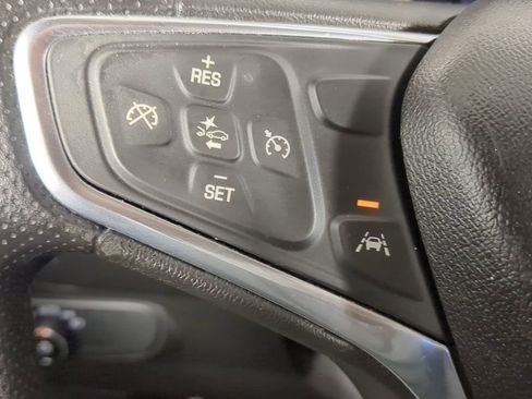 Used 2020 Chevrolet Equinox LS image 27