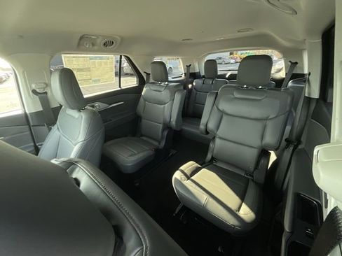 New 2026 Ford Explorer Active w/ Active Comfort Package image 22