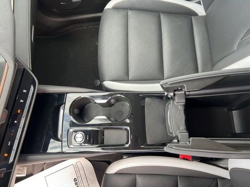 Certified 2025 Buick Envision Sport Touring image 22