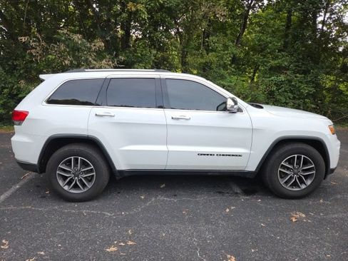 Used 2019 Jeep Grand Cherokee Limited RWD image 5