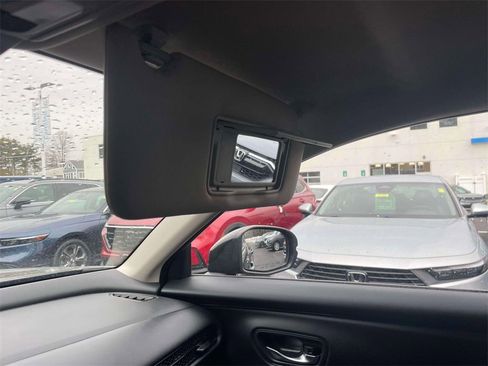 Certified 2023 Honda HR-V LX image 29