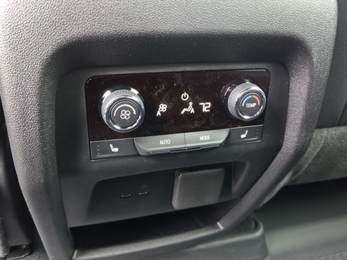 New 2026 Chevrolet Traverse RS w/ LPO, Floor Liner Package image 20