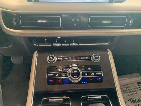 Used 2022 Lincoln Aviator Reserve w/ Elements Package Plus RWD image 22
