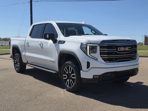 Used 2023 GMC Sierra 1500 AT4 w/ AT4 Premium Package image 2