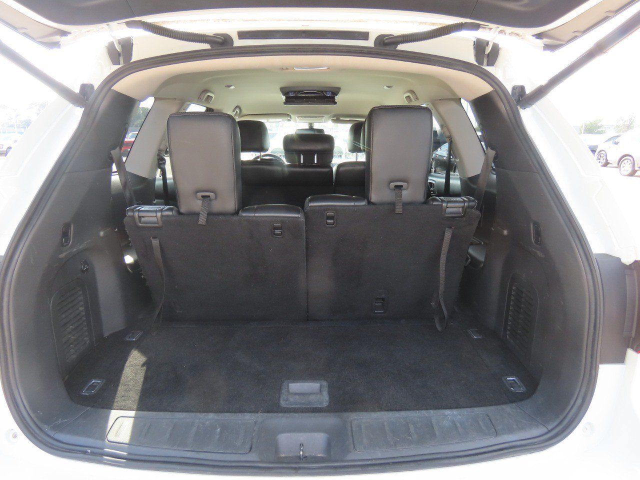Used 2017 Nissan Pathfinder SL AWD/4WD image 14