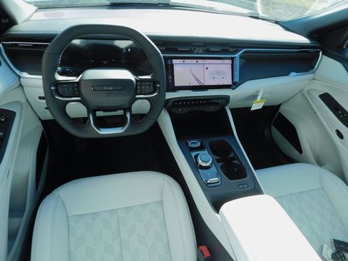 New 2026 Jeep Cherokee Overland image 17