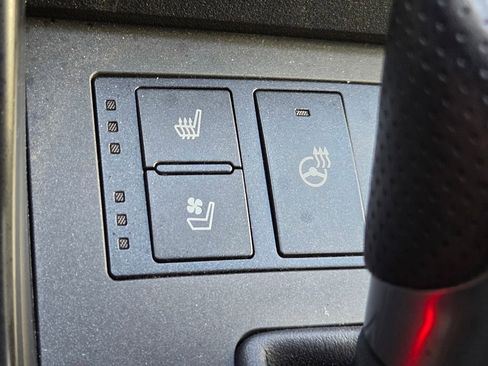 Used 2023 Lexus IS 350 F Sport w/ Navigation Package image 21