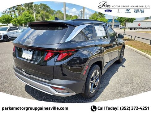 New 2025 Hyundai Tucson SEL image 3