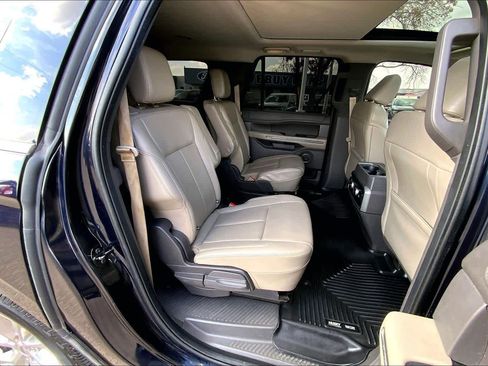 Certified 2021 Ford Expedition Max XLT image 19