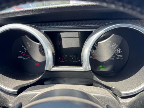 Used 2008 Ford Mustang GT RWD image 7