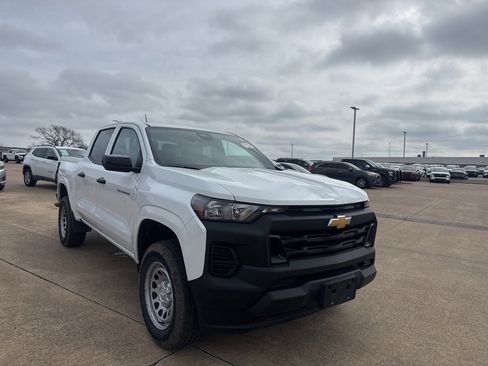 Used 2024 Chevrolet Colorado W/T w/ Safety Package image 1
