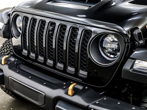 Used 2023 Jeep Wrangler Unlimited Rubicon 392 image 13