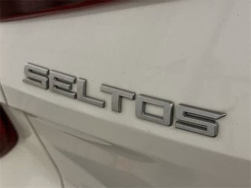 Used 2023 Kia Seltos LX image 26