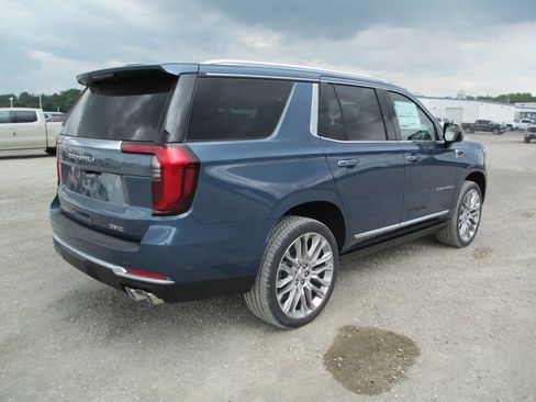 New 2026 GMC Yukon Denali w/ Denali Reserve Package AWD/4WD image 4