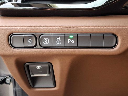 Used 2023 Acura MDX SH-AWD w/ Technology Package image 25