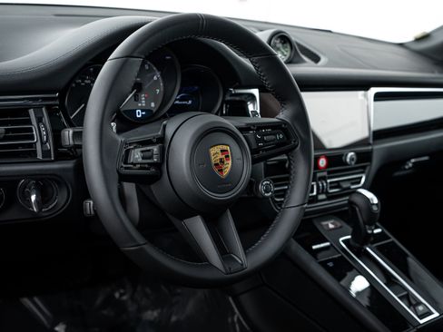 New 2026 Porsche Macan S image 14