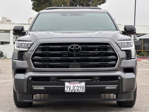 Certified 2025 Toyota Sequoia Limited AWD/4WD image 9