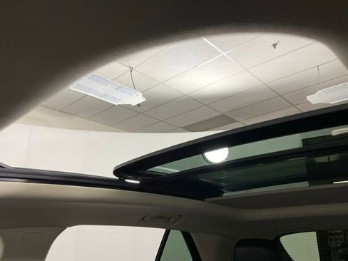 Used 2022 Buick Envision Preferred image 18