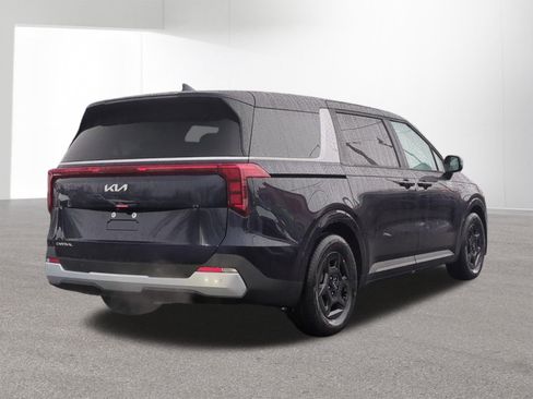 New 2026 Kia Carnival image 5