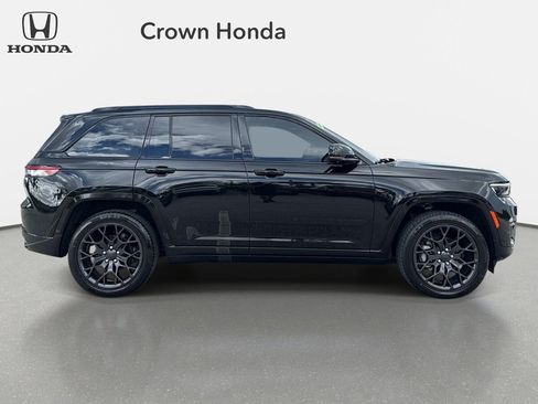 Used 2025 Jeep Grand Cherokee Summit AWD/4WD image 5