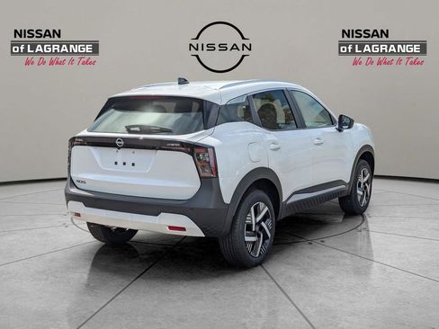 New 2026 Nissan Kicks SV image 5