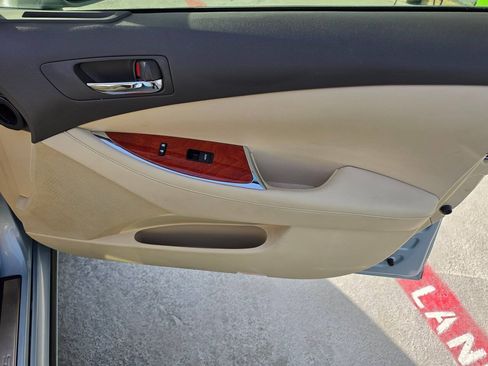 Used 2011 Lexus ES 350 FWD image 29