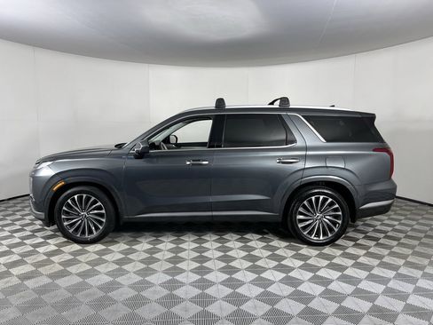 Used 2024 Hyundai Palisade Calligraphy image 11