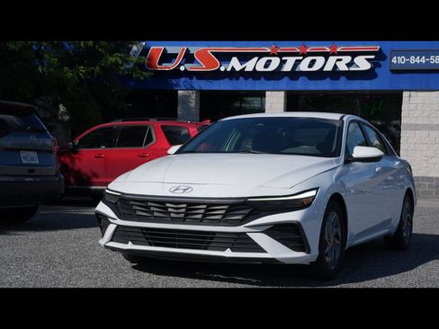 Used 2024 Hyundai Elantra SEL FWD image 1