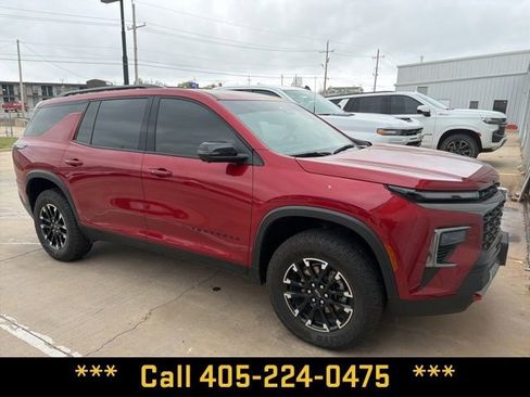 Used 2024 Chevrolet Traverse Z71 w/ Enhanced Driving Package AWD/4WD image 26