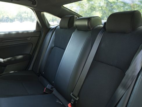 Used 2023 Honda Civic Sport image 18