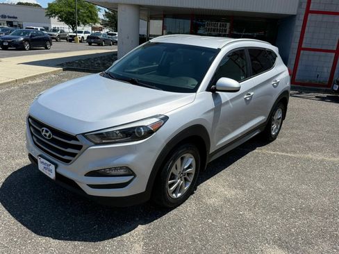 Used 2017 Hyundai Tucson SE w/ SE Popular Package 02 AWD/4WD image 33
