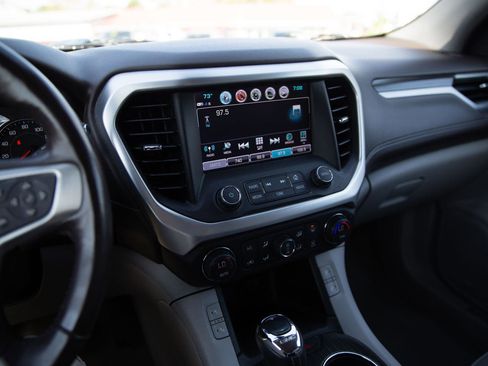 Used 2018 GMC Acadia SLT AWD/4WD image 14