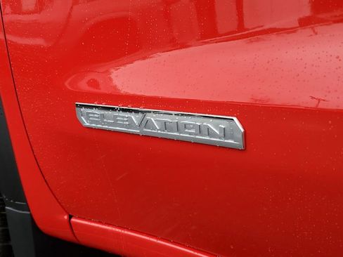 New 2026 GMC Sierra 1500 Elevation image 6