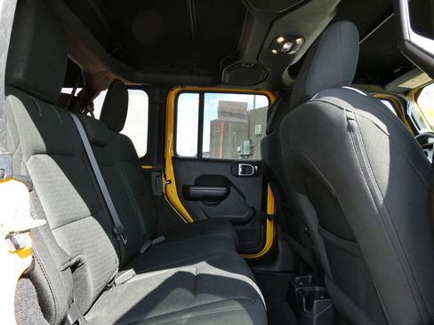 Used 2019 Jeep Wrangler Unlimited Sport S image 14