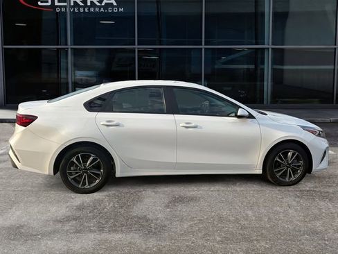 Certified 2023 Kia Forte LXS image 6