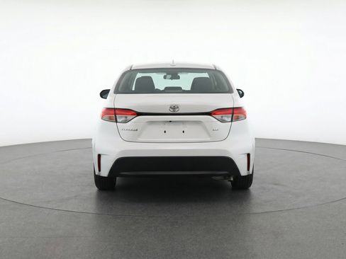 Used 2025 Toyota Corolla LE FWD image 7