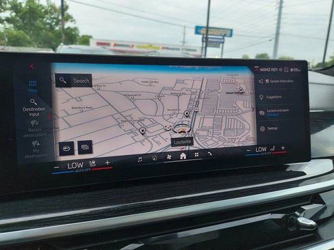 Used 2024 BMW X7 M60i w/ Executive Package image 11