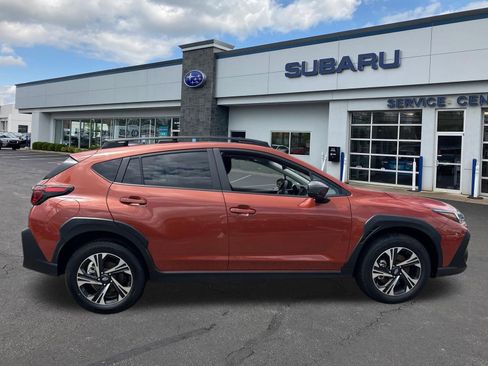 Used 2025 Subaru Crosstrek 2.0i Premium AWD/4WD image 8